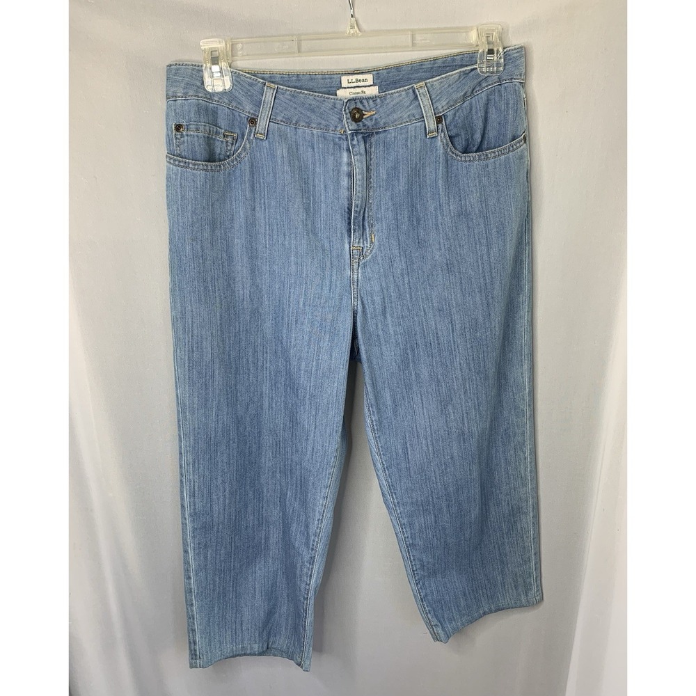 Women's‎ L.L. Bean Classic Fit Sz 12 Blue Jean Denim Capris